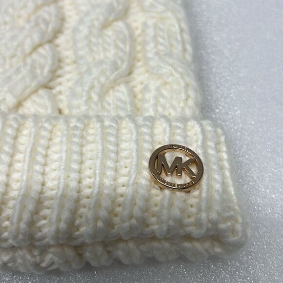 Michael Kors beanie hat - Picture 3 of 5
